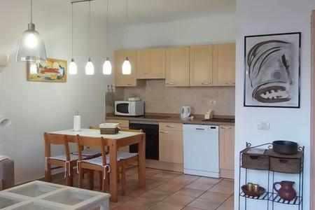 דירות פאמארה Islote House מראה חיצוני תמונה